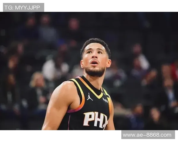 太阳主帅称布克将更多担任控卫角色提升球队进攻效率 太阳主帅称布克将更多担任控卫角色提升球队进攻效率