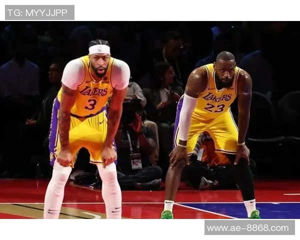 湖人本赛季第四节领先时保持全胜战绩展现强大实力