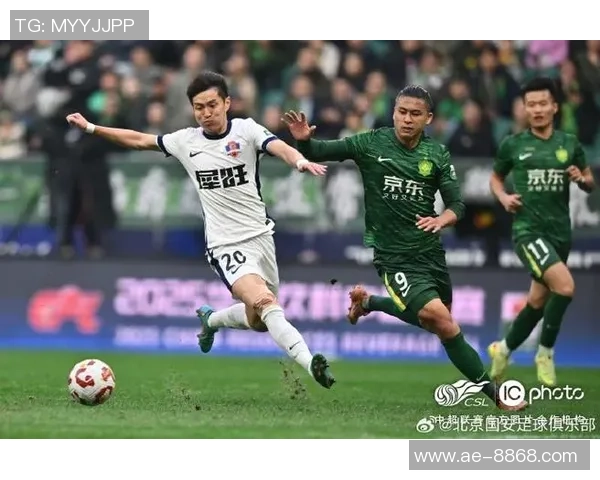 中超联赛第三十轮精彩对决北京国安迎战梅州客家全力争胜 中超联赛第三十轮精彩对决北京国安迎战梅州客家全力争胜