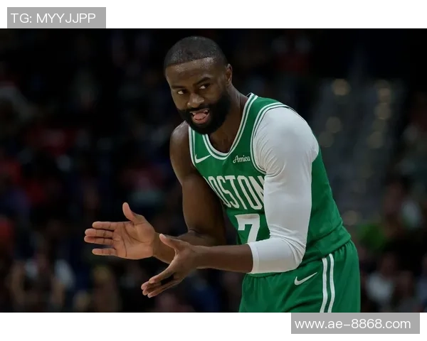 杰伦布朗首节表现起伏明显5投仅1中却抢下7篮板助攻2次失误3次 杰伦布朗首节表现起伏明显5投仅1中却抢下7篮板助攻2次失误3次