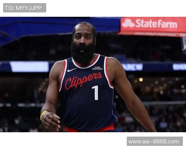 快船或将在明夏启动重建计划寻找接手哈登与小卡合同的合适人选 快船或将在明夏启动重建计划寻找接手哈登与小卡合同的合适人选